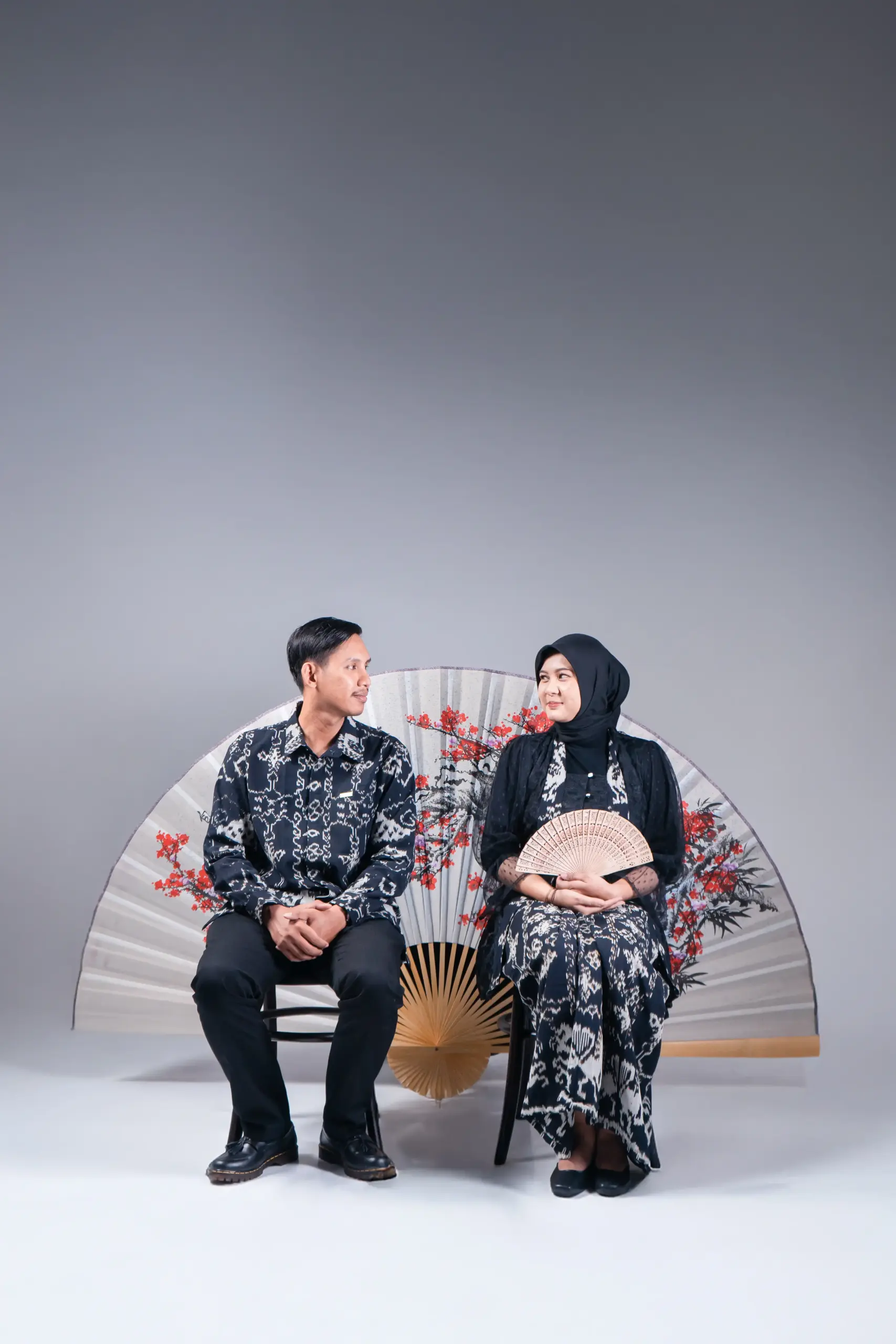  Menjalin Hubungan 